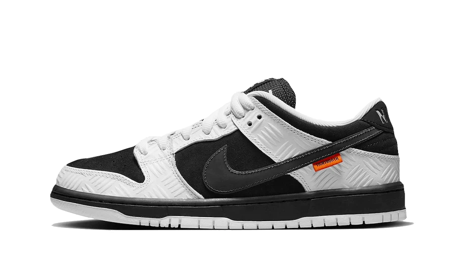 Nike SB Dunk Low TIGHTBOOTH 